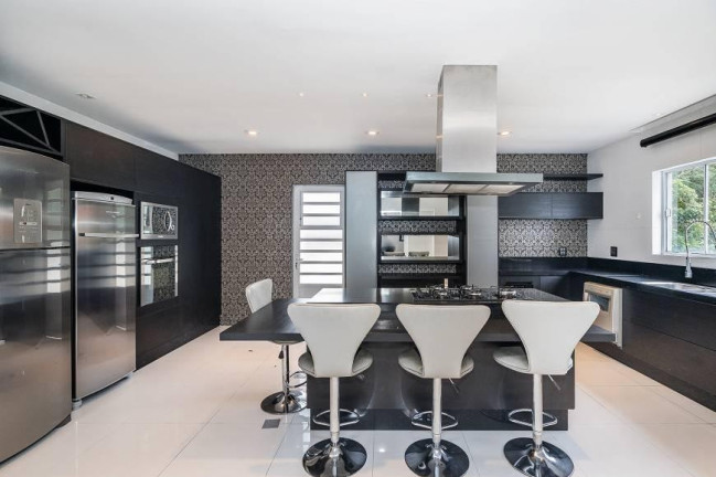 Imagem Casa com 4 Quartos à Venda, 751 m² em Jardim Social - Curitiba