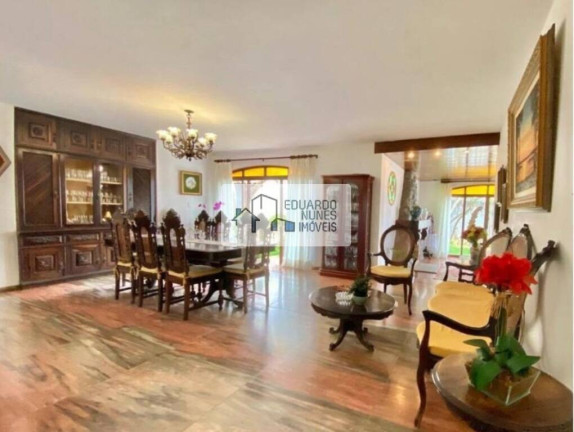 Imagem Casa com 5 Quartos à Venda,  em Mangabeiras - Belo Horizonte