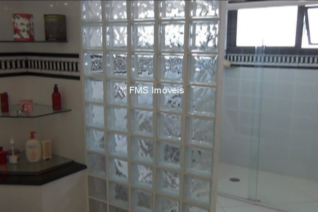 Imagem Imóvel com 4 Quartos à Venda, 390 m² em Pacaembu - São Paulo Imagem Imóvel com 4 Quartos à Venda, 390 m² em Pacaembu - São Paulo