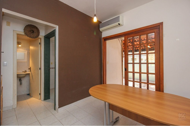 Imagem Casa com 2 Quartos à Venda, 95 m² em Cavalhada - Porto Alegre