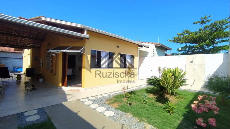 Casa com 3 Quartos à Venda, 302 m² em Jardim Regina - Itanhaém