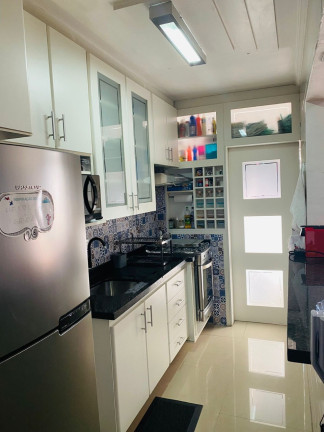 Imagem Imóvel com 2 Quartos à Venda, 50 m² em Vila Erna - São Paulo
