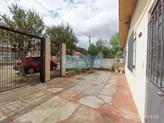 Imagem Casa com 2 Quartos à Venda, 130 m² em Cavalhada - Porto Alegre