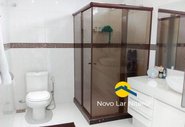 Imagem Casa com 4 Quartos à Venda, 330 m² em Camboinhas - Niterói Imagem Casa com 4 Quartos à Venda, 330 m² em Camboinhas - Niterói