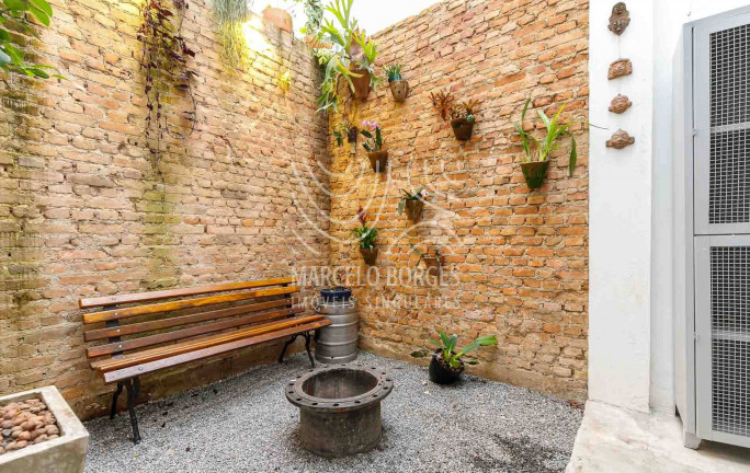 Imagem Casa com 2 Quartos à Venda, 129 m² em Vila Olímpia - São Paulo