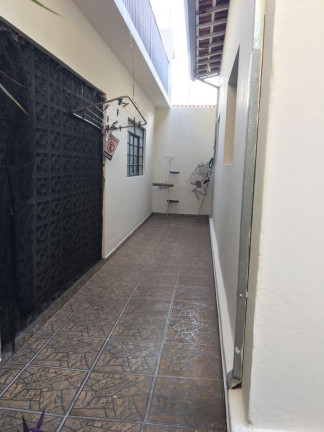 Imagem Casa com 4 Quartos à Venda, 240 m² em Bauru Imagem Casa com 4 Quartos à Venda, 240 m² em Bauru