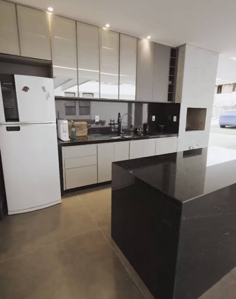 Imagem Casa com 3 Quartos à Venda, 1.000 m² em Betim Imagem Casa com 3 Quartos à Venda, 1.000 m² em Betim