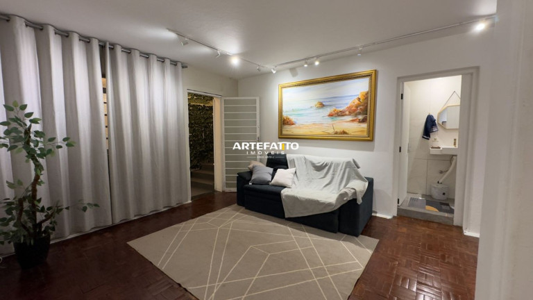 Imagem Casa com 3 Quartos à Venda, 240 m² em Centro - Franca