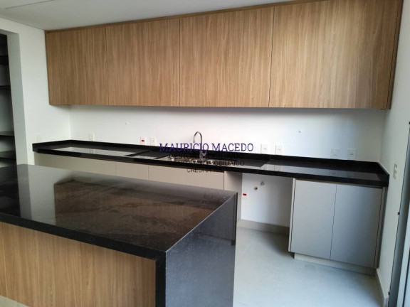 Imagem Casa com 4 Quartos à Venda, 560 m² em Alphaville Residencial Um - Barueri Imagem Casa com 4 Quartos à Venda, 560 m² em Alphaville Residencial Um - Barueri