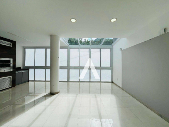 Casa com 4 Quartos à Venda, 320 m² em Alto - Teresópolis
