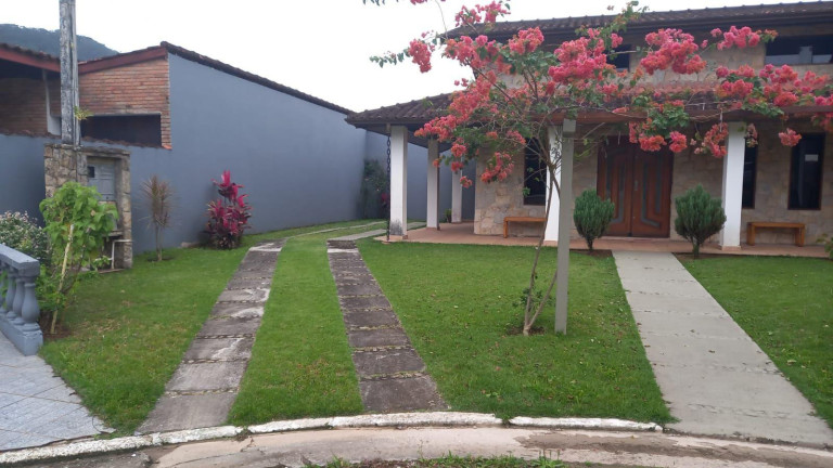 Imagem Casa com 6 Quartos à Venda, 300 m² em Horto Florestal - Ubatuba