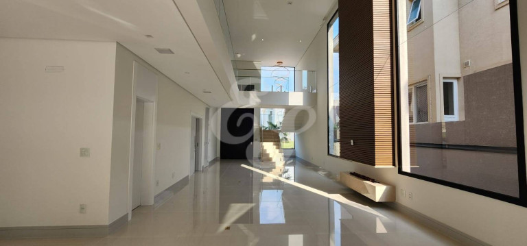 Imagem Casa de Condomínio com 4 Quartos à Venda, 386 m² em Tamboré - Santana De Parnaíba Imagem Casa de Condomínio com 4 Quartos à Venda, 386 m² em Tamboré - Santana De Parnaíba