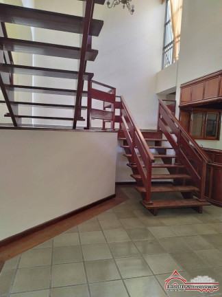 Imagem Casa com 9 Quartos para Alugar, 600 m² em Centro - Jacareí