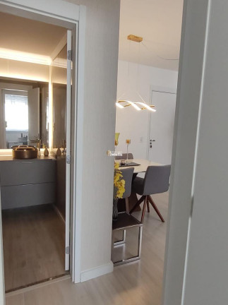 Imagem Imóvel com 2 Quartos à Venda, 48 m² em Jardim Itu - Porto Alegre Imagem Imóvel com 2 Quartos à Venda, 48 m² em Jardim Itu - Porto Alegre