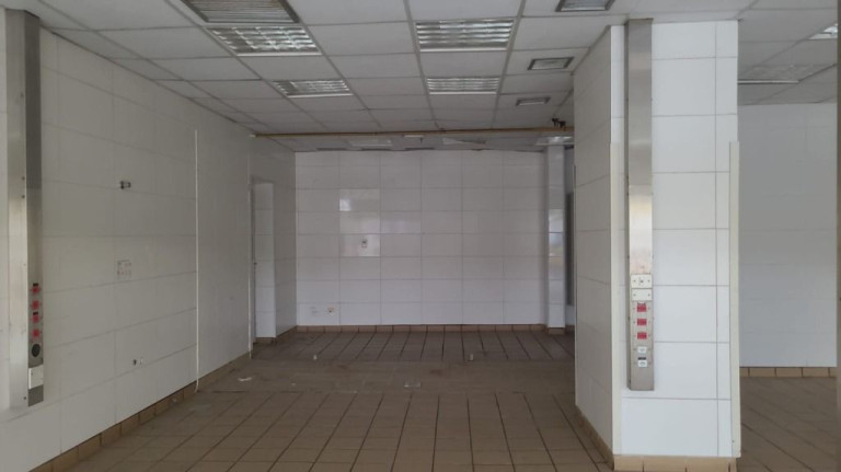 Sala Comercial para Alugar, 42 m² em Centro - Itaquaquecetuba