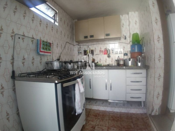 Imagem Casa com 3 Quartos à Venda, 234 m²