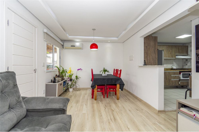 Imagem Casa com 3 Quartos à Venda, em Igara - Canoas Imagem Casa com 3 Quartos à Venda, em Igara - Canoas