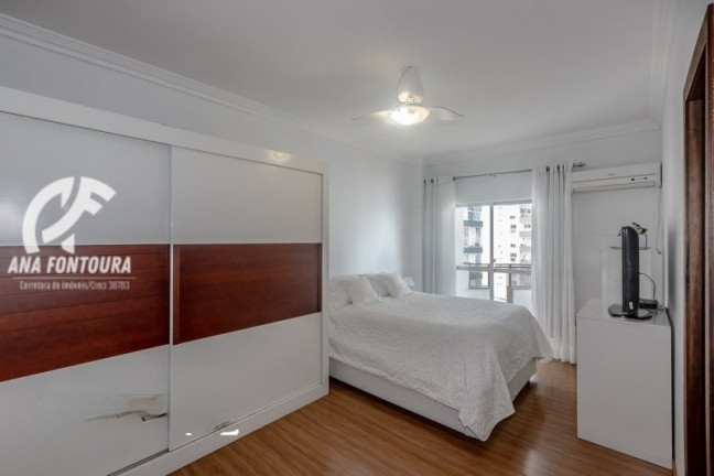 Imagem Apartamento com 3 Quartos à Venda, 238 m² em Centro - Balneário Camboriú Imagem Apartamento com 3 Quartos à Venda, 238 m² em Centro - Balneário Camboriú