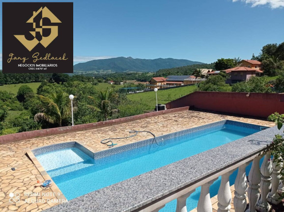Chácara com 4 Quartos à Venda, 5 m² em Piracaia
