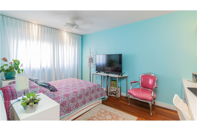 Imagem Casa com 7 Quartos à Venda, em Belém Novo - Porto Alegre Imagem Casa com 7 Quartos à Venda, em Belém Novo - Porto Alegre