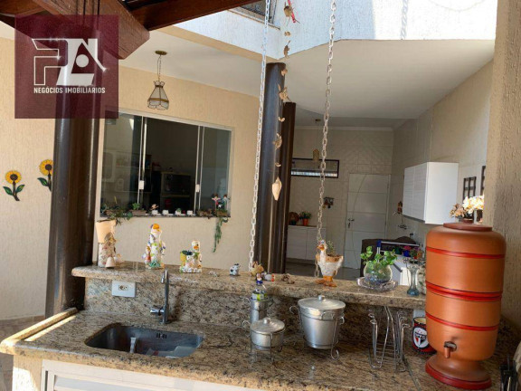 Imagem Casa com 2 Quartos à Venda, 300 m² em Centro - Lorena