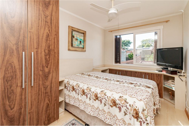 Imagem Imóvel com 2 Quartos à Venda,  em Partenon - Porto Alegre