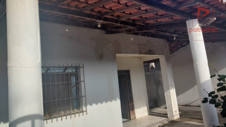 Imagem Casa com 3 Quartos à Venda, 203 m² em Tomba - Feira De Santana