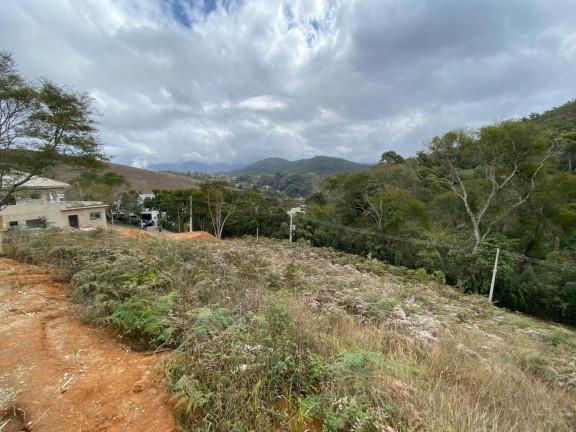 Terreno à Venda, 813 m² em Prata - Teresópolis