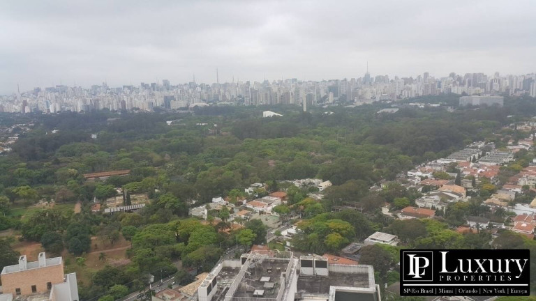 Cobertura com 4 Quartos à Venda, 717 m² em Vila Nova Conceição - São Paulo