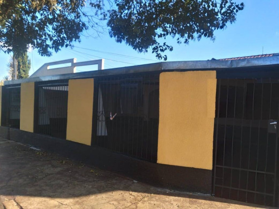 Imagem Casa com 2 Quartos à Venda, em Conjunto Flamingos - Arapongas Imagem Casa com 2 Quartos à Venda, em Conjunto Flamingos - Arapongas
