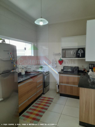 Imagem Casa com 2 Quartos à Venda, 74 m² em Vila Sao Geraldo - Taubaté