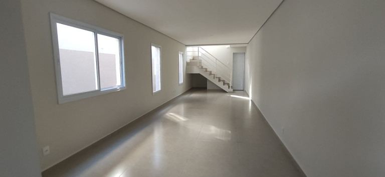 Imagem Casa com 3 Quartos à Venda, 101 m² em Jardim Maristela - Atibaia Imagem Casa com 3 Quartos à Venda, 101 m² em Jardim Maristela - Atibaia