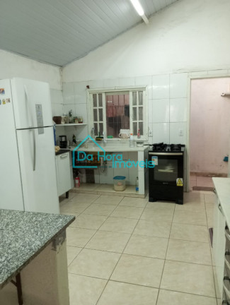 Imagem Casa com 2 Quartos à Venda, 75 m² em Centro - Mongaguá