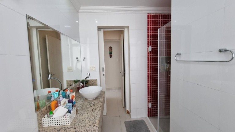 Imagem Apartamento com 3 Quartos à Venda, 188 m² em Pitangueiras - Guarujá Imagem Apartamento com 3 Quartos à Venda, 188 m² em Pitangueiras - Guarujá