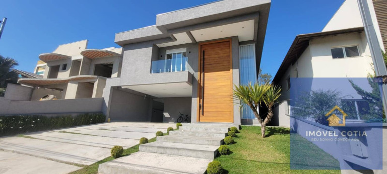Imagem Casa de Condomínio com 3 Quartos à Venda, 560 m² em Jardim Do Golf I - Jandira
