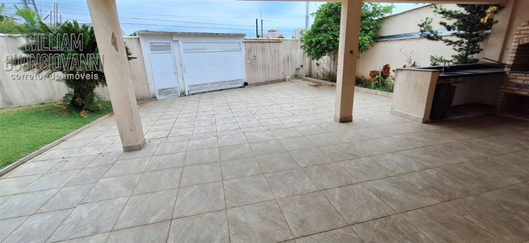 Imagem Sobrado com 4 Quartos à Venda, em Balneario Florida - Praia Grande Imagem Sobrado com 4 Quartos à Venda, em Balneario Florida - Praia Grande