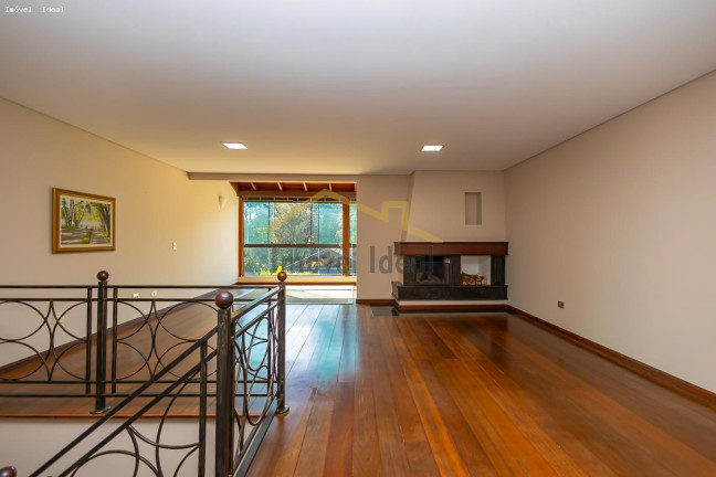 Imagem Casa com 5 Quartos à Venda, 452 m² em Vista Alegre - Curitiba
