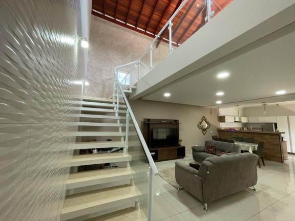 Casa com 8 Quartos à Venda, 564 m² em Jardim Estância Brasil - Atibaia