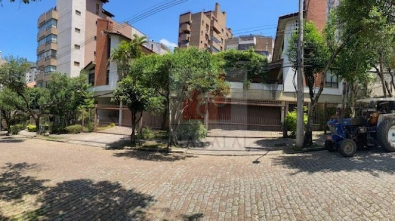 Imagem Casa com 6 Quartos à Venda, 990 m² em Bela Vista - Porto Alegre Imagem Casa com 6 Quartos à Venda, 990 m² em Bela Vista - Porto Alegre