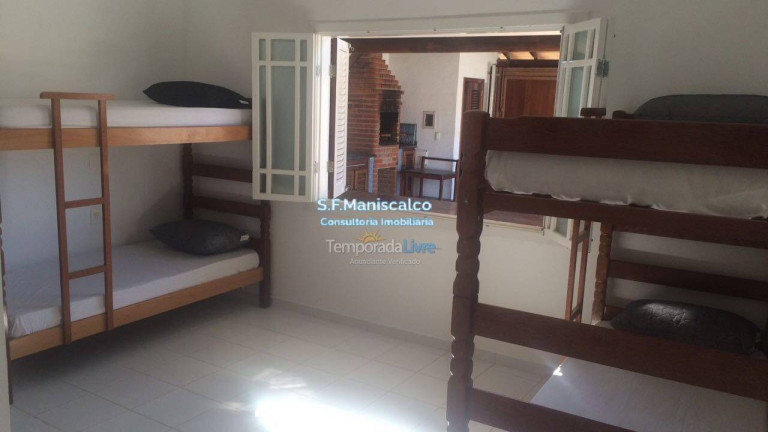 Imagem Casa com 4 Quartos para Temporada, em Praia Grande - Ubatuba Imagem Casa com 4 Quartos para Temporada, em Praia Grande - Ubatuba