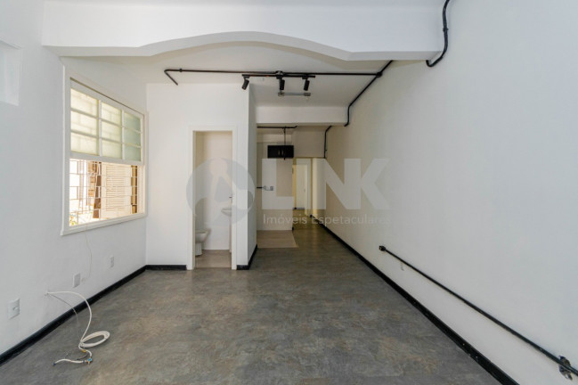 Imagem Apartamento com 2 Quartos à Venda, 46 m² em Santo Antônio - Porto Alegre Imagem Apartamento com 2 Quartos à Venda, 46 m² em Santo Antônio - Porto Alegre
