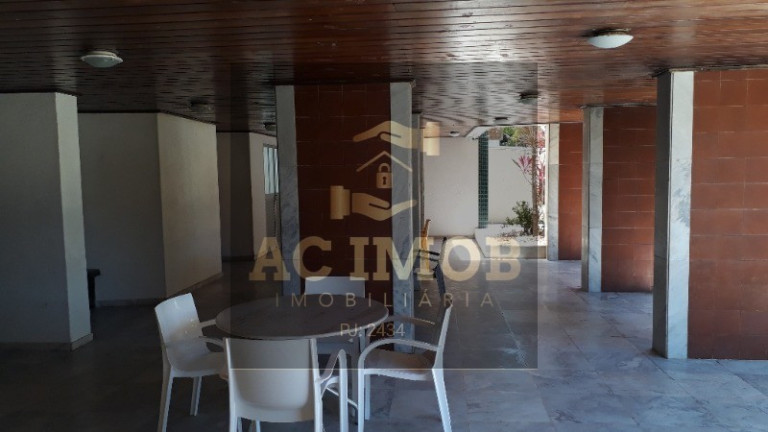 Imagem Imóvel com 3 Quartos à Venda, 135 m² em Pituba - Salvador Imagem Imóvel com 3 Quartos à Venda, 135 m² em Pituba - Salvador
