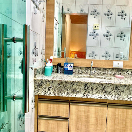 Imagem Casa com 3 Quartos à Venda, 176 m² em Manaus