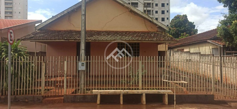 Casa com 3 Quartos à Venda, 212 m² em Centro - Sertanópolis