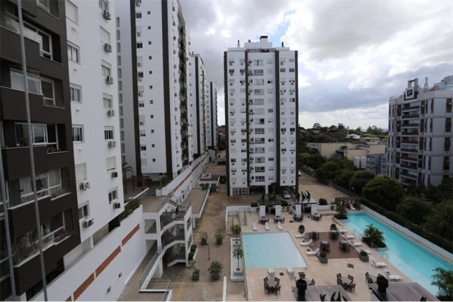 Imagem Imóvel com 2 Quartos à Venda, em Boa Vista - Porto Alegre Imagem Imóvel com 2 Quartos à Venda, em Boa Vista - Porto Alegre
