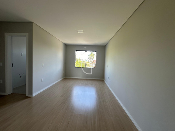 Imagem Casa com 3 Quartos à Venda,  em Bom Retiro - Joinville