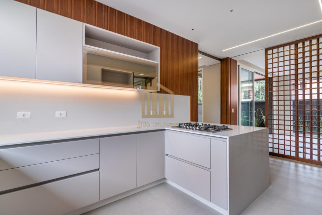 Imagem Casa com 3 Quartos à Venda, 300 m² em Santa Felicidade - Curitiba