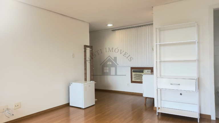 Imagem Sala Comercial à Venda, 32 m² em Higienópolis - Porto Alegre Imagem Sala Comercial à Venda, 32 m² em Higienópolis - Porto Alegre