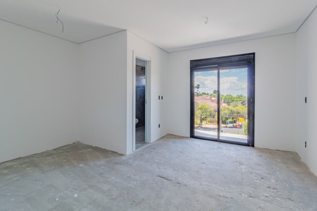 Imagem Casa com 3 Quartos à Venda, em Chácara Das Pedras - Porto Alegre Imagem Casa com 3 Quartos à Venda, em Chácara Das Pedras - Porto Alegre