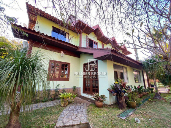 Casa com 4 Quartos à Venda, 235 m² em Albuquerque - Teresópolis